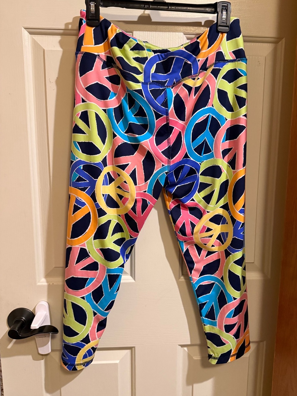 Lulu-B Leggings with Multicolor Peace Sign Print - Picture 6 of 11